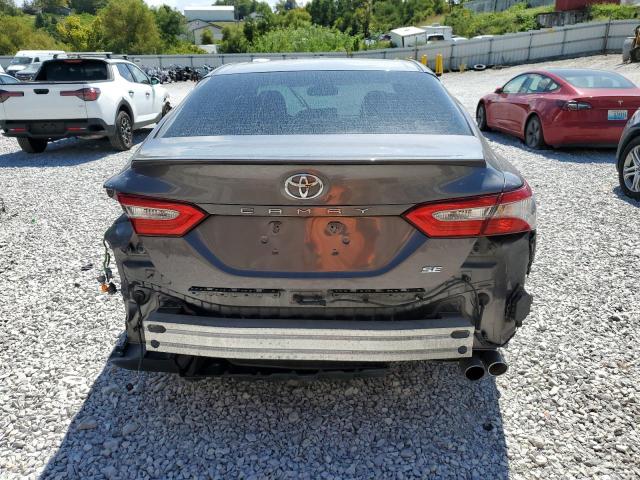 4T1B11HK8JU667034 - 2018 TOYOTA CAMRY L 灰色 照片 6