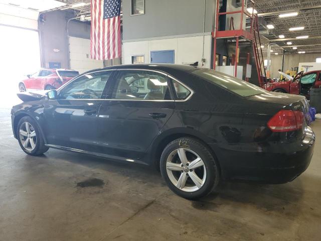 1VWBV7A35FC056094 - 2015 VOLKSWAGEN PASSAT SE BLACK photo 2