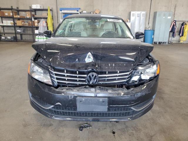 1VWBV7A35FC056094 - 2015 VOLKSWAGEN PASSAT SE BLACK photo 5