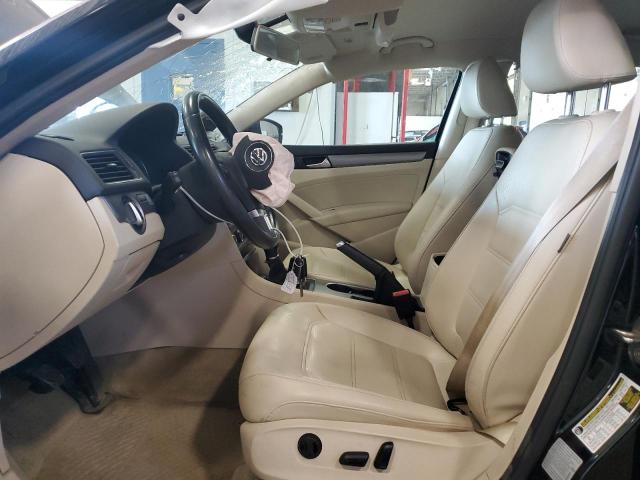 1VWBV7A35FC056094 - 2015 VOLKSWAGEN PASSAT SE BLACK photo 7