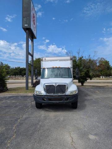 1HTMMAAM96H186745 - 2006 INTERNATIONAL 4000 4300 WHITE photo 3