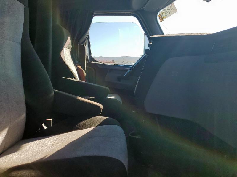 3AKJHHDR6NSMX6115 - 2022 FREIGHTLINER CASCADIA 1 WHITE photo 5