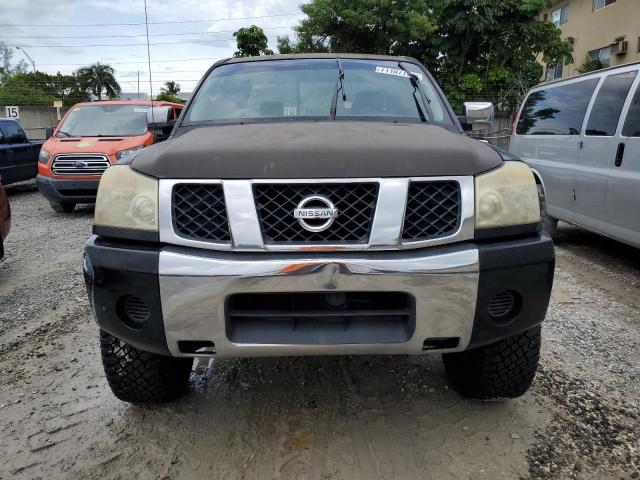 1N6AA06A64N590115 - 2004 NISSAN TITAN XE BLACK photo 5