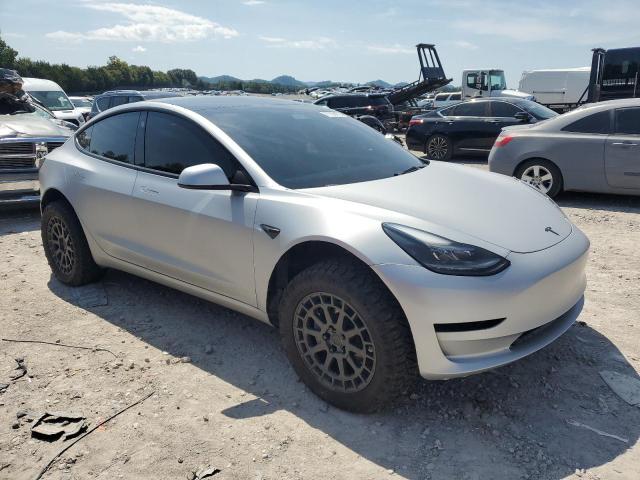 5YJ3E1EA0PF452080 - 2023 TESLA MODEL 3 SILVER photo 4