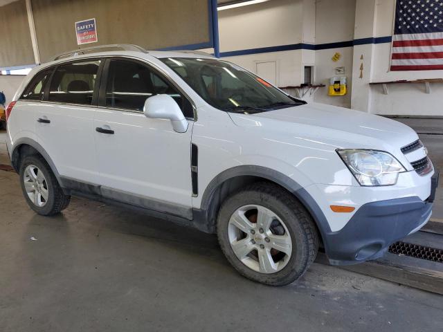 3GNAL2EK2ES666642 - 2014 CHEVROLET CAPTIVA LS WHITE photo 4