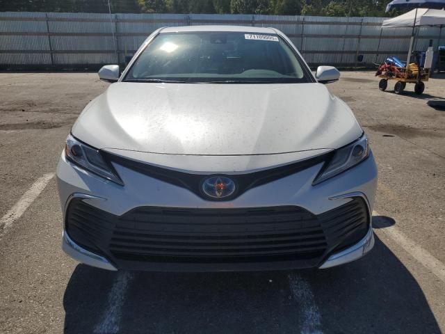 4T1F31AK0PU056199 - 2023 TOYOTA CAMRY XLE თეთრი ფოტო 5