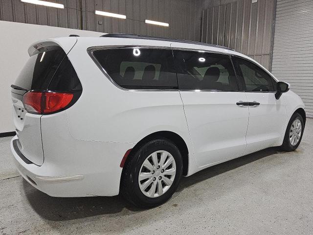 2C4RC1AG7JR274691 - 2018 CHRYSLER PACIFICA L WHITE photo 3