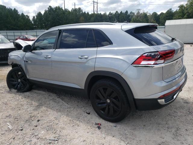 1V2JE2CA6NC207759 - 2022 VOLKSWAGEN ATLAS CROS SE Серебристый фото 2
