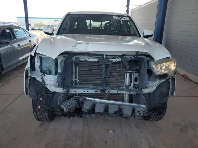 5TFAX5GN8KX139740 - 2019 TOYOTA TACOMA DOUBLE CAB WHITE photo 5