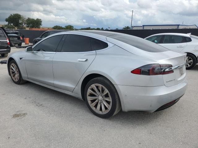 5YJSA1E14HF221675 - 2017 TESLA MODEL S Gümüş foto 2