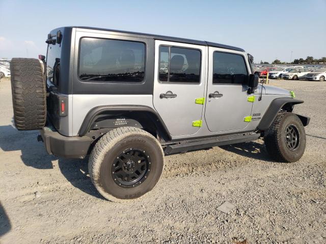 1C4BJWDG0JL805688 - 2018 JEEP WRANGLER U SPORT SILVER photo 3