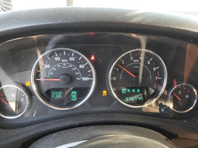 1C4BJWDG0JL805688 - 2018 JEEP WRANGLER U SPORT SILVER photo 9