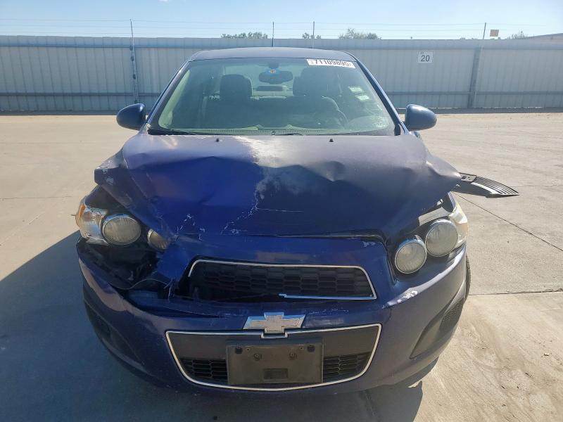 1G1JA5SH4E4122550 - 2014 CHEVROLET SONIC LS BLUE photo 5
