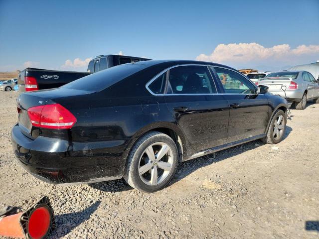 1VWBH7A38DC011249 - 2013 VOLKSWAGEN PASSAT SE BLACK photo 3