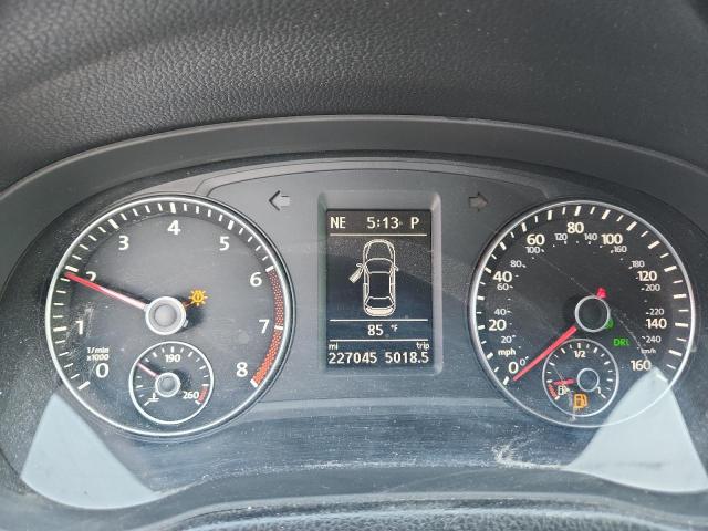 1VWBH7A38DC011249 - 2013 VOLKSWAGEN PASSAT SE BLACK photo 9