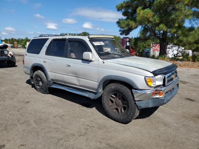JT3GN86R9W0069710 - 1998 TOYT 4RUNNER SR5 TAN photo 4