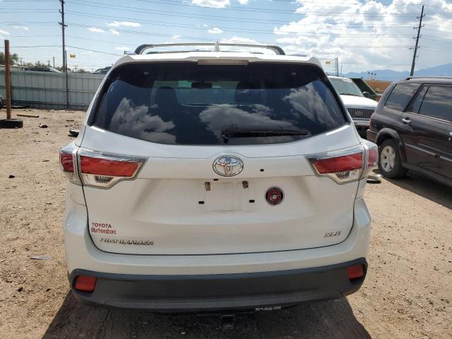 5TDKKRFH6FS117768 - 2015 TOYOTA HIGHLANDER XLE WHITE photo 6