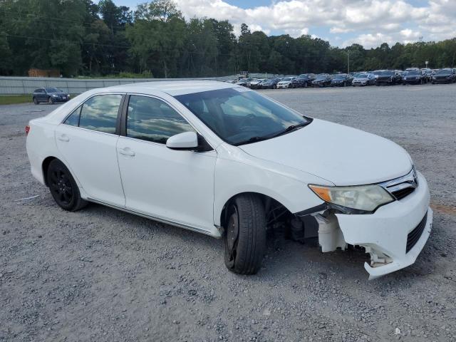 4T4BF1FK8CR193552 - 2012 TOYOTA CAMRY BASE WHITE photo 4