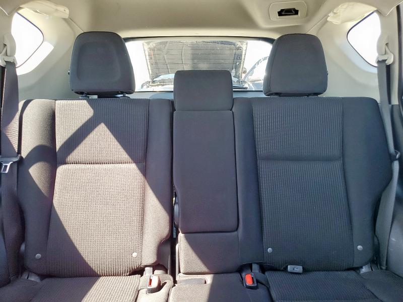 JTMZFREV8GJ096009 - 2016 TOYOTA RAV4 LE WHITE photo 10