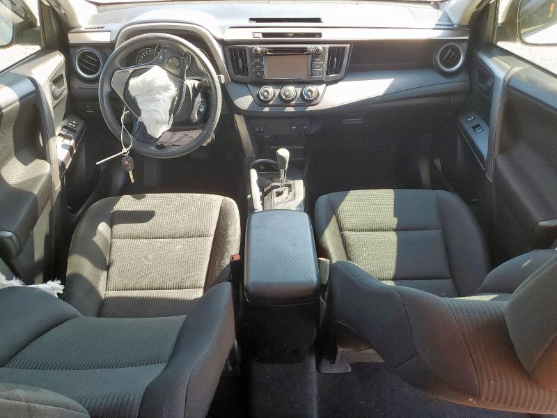 JTMZFREV8GJ096009 - 2016 TOYOTA RAV4 LE WHITE photo 8