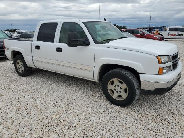 2GCEK13T561237639 - 2006 CHEVROLET silverado K1500 WHITE photo 4