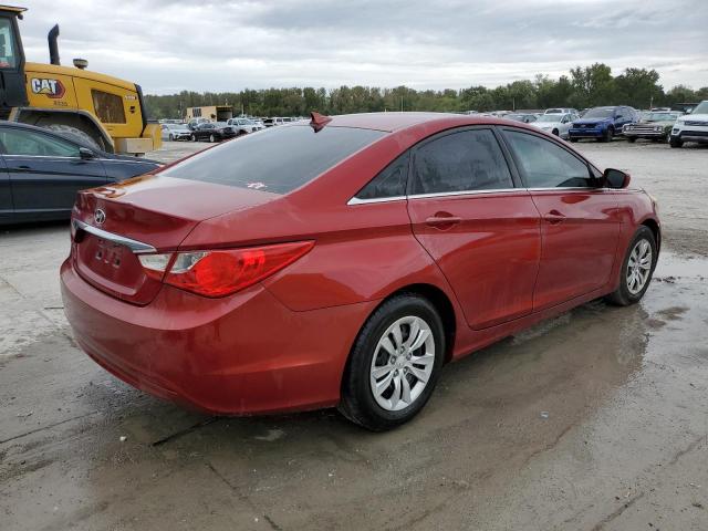 5NPEB4AC4DH572052 - 2013 HYUNDAI SONATA GLS RED photo 3