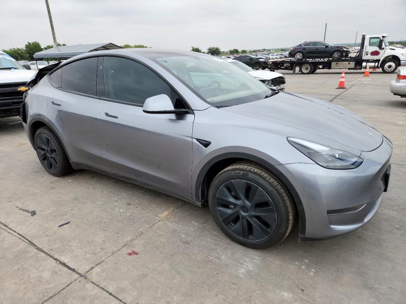 7SAYGDED8SA343418 - 2025 TESLA MODEL Y GRAY photo 4