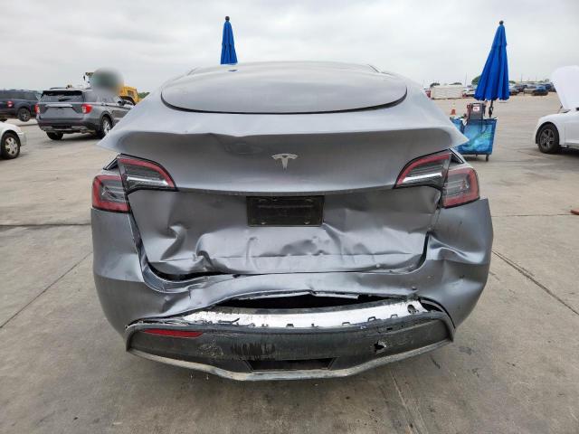 7SAYGDED8SA343418 - 2025 TESLA MODEL Y GRAY photo 6