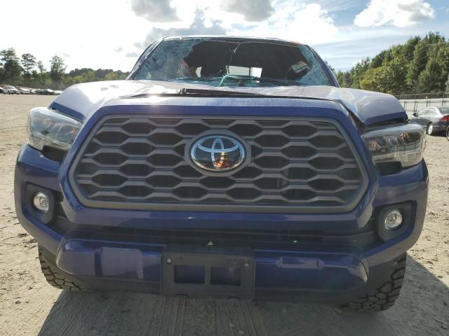 3TYDZ5BN0NT005849 - 2022 TOYOTA TACOMA DOUBLE CAB BLUE photo 5