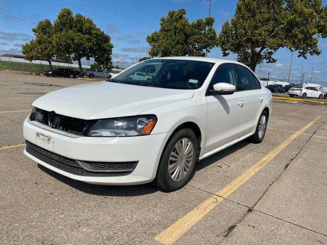 1VWAT7A33EC030383 - 2014 VOLKSWAGEN PASSAT S WHITE photo 2