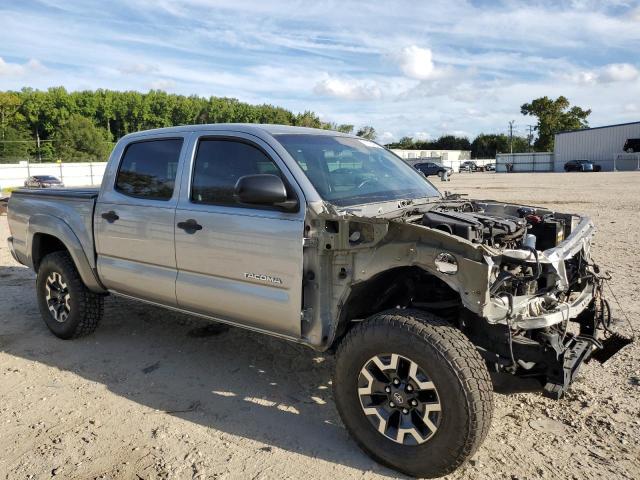 5TFJU4GN1EX059669 - 2014 TOYOTA TACOMA DOUBLE CAB PRERUNNER SILVER photo 4