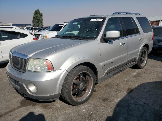 2004 LINCOLN NAVIGATOR, 