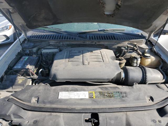 5LMFU28R94LJ23919 - 2004 LINCOLN NAVIGATOR ვერცხლისფერი ფოტო 12