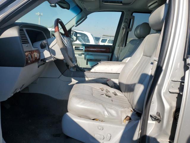 5LMFU28R94LJ23919 - 2004 LINCOLN NAVIGATOR ვერცხლისფერი ფოტო 7