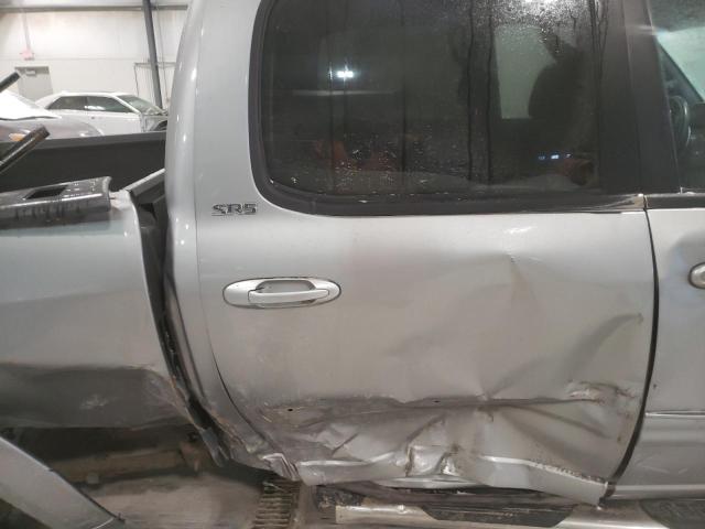 5TBET34184S452534 - 2004 TOYOTA TUNDRA DOUBLE CAB SR5 SILVER photo 10