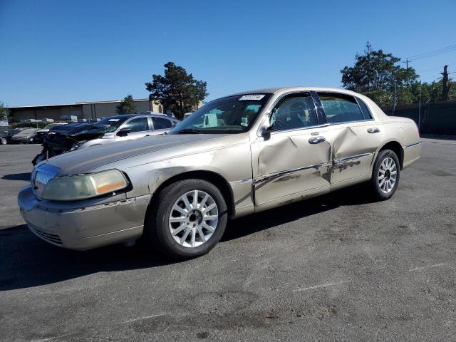 2006 LINCOLN TOWN CAR SIGNATURE, 