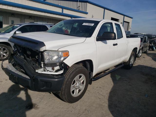 5TFRM5F14HX122405 - 2017 TOYOTA TUNDRA DOUBLE CAB SR/SR5 WHITE photo 1