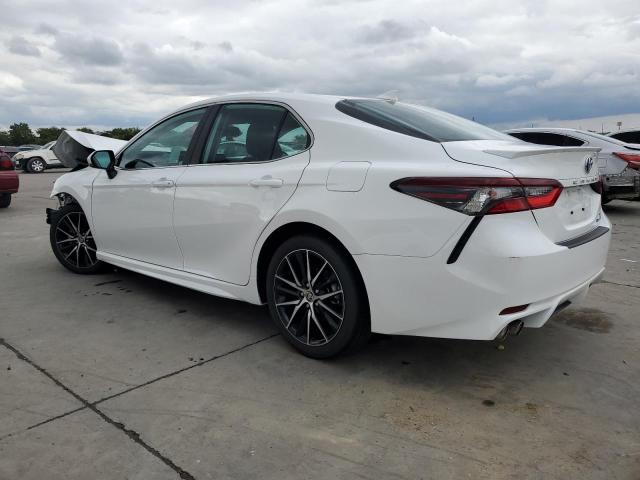 4T1S31AK1RU062708 - 2024 TOYOTA CAMRY SE NIGHT SHADE WHITE photo 2