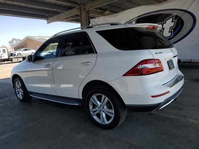 4JGDA5HB2FA614144 - 2015 MERCEDES-BENZ ML 350 4MATIC WHITE photo 2