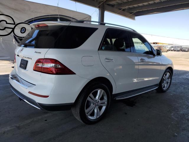 4JGDA5HB2FA614144 - 2015 MERCEDES-BENZ ML 350 4MATIC WHITE photo 3