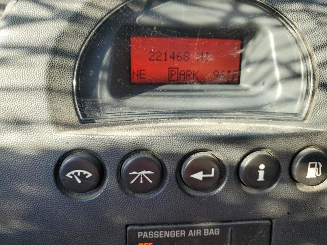 2G2WP552781141570 - 2008 PONTIAC GRAND PRIX SILVER photo 9