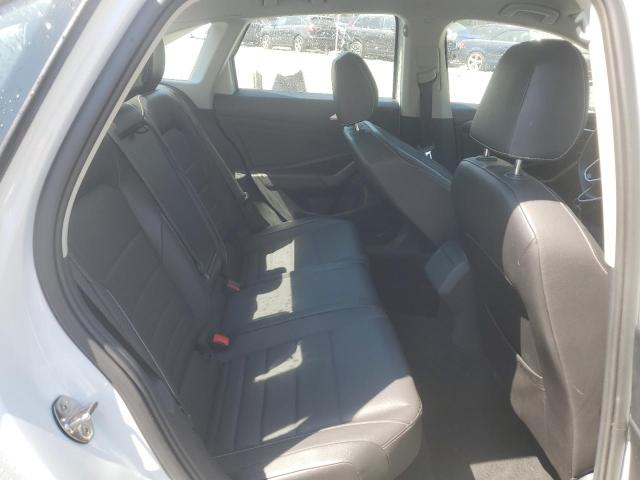 3VWEM7BU7NM010125 - 2022 VOLKSWAGEN JETTA SE WHITE photo 10