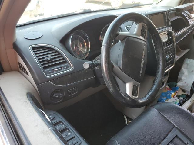 2C4RC1BG0FR577060 - 2015 CHRYSLER TOWN & COU TOURING WHITE photo 9