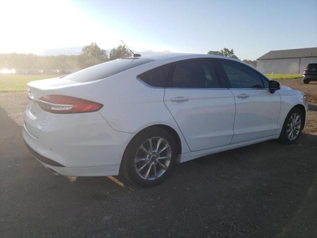 3FA6P0HD2HR272998 - 2017 FORD FUSION SE WHITE photo 3