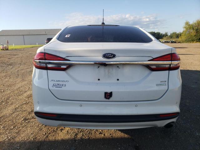 3FA6P0HD2HR272998 - 2017 FORD FUSION SE WHITE photo 6
