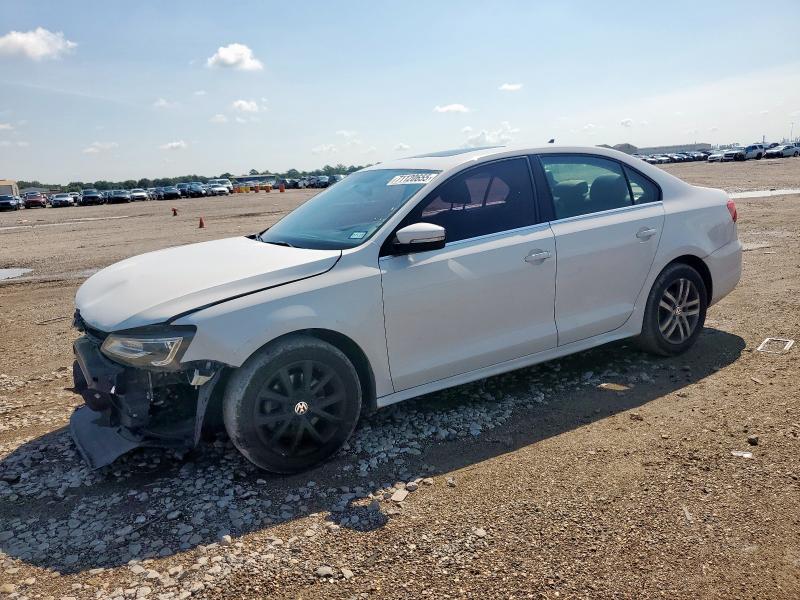 2013 VOLKSWAGEN JETTA SE, 