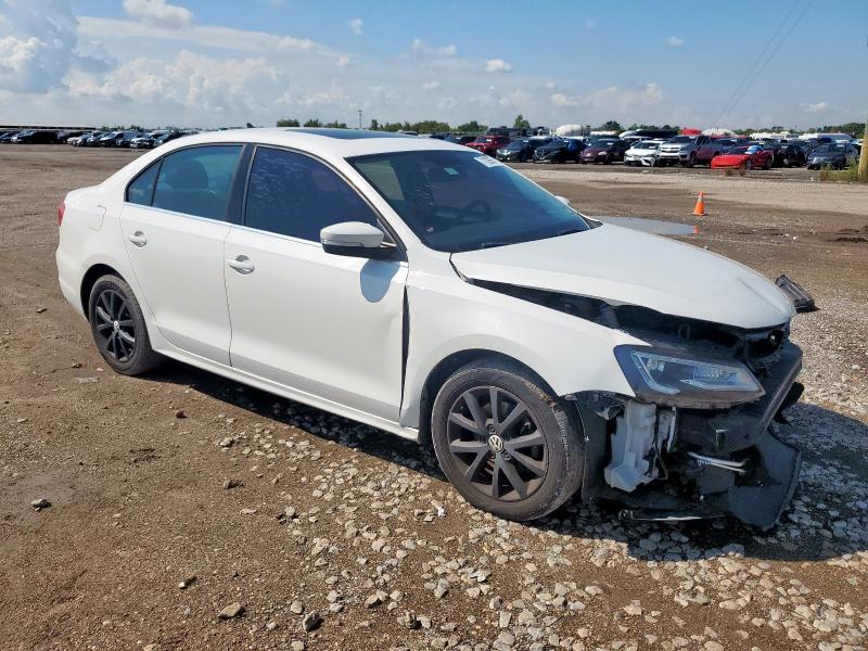 3VWDX7AJ8DM373767 - 2013 VOLKSWAGEN JETTA SE WHITE photo 4