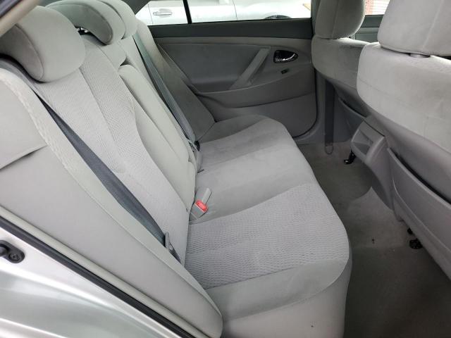 4T1BF3EK6BU119262 - 2011 TOYOTA CAMRY BASE ვერცხლისფერი ფოტო 10