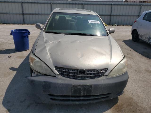 4T1BF32KX2U534721 - 2002 TOYOTA CAMRY LE 红色 照片 5