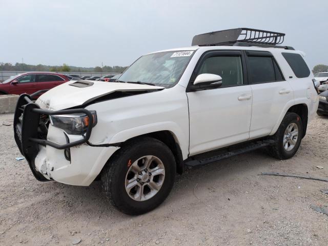 JTEBU5JR1J5505858 - 2018 TOYOTA 4RUNNER SR5/SR5 PREMIUM WHITE photo 1